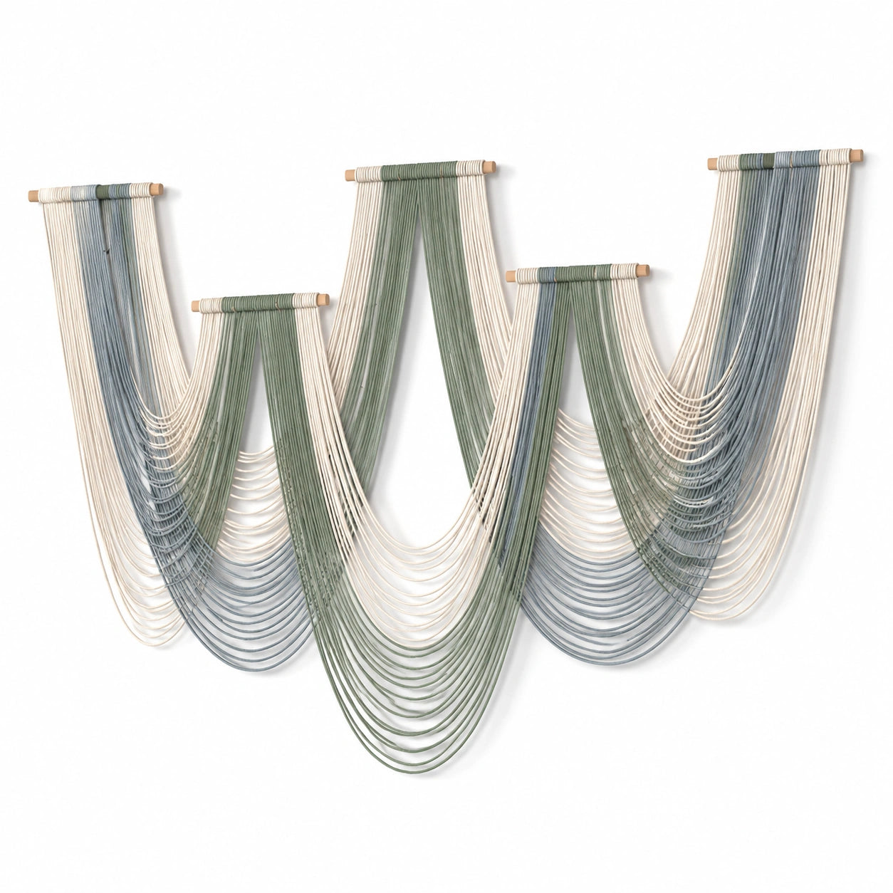 Arazzo da parete 150 x 120 cm in corda tessile verde grigio e crema con aste in legno - decorazione intrecciata